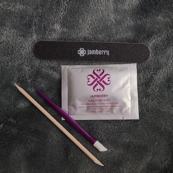 Set of 8 Jamberry Party Packs - Picture 2 of 2